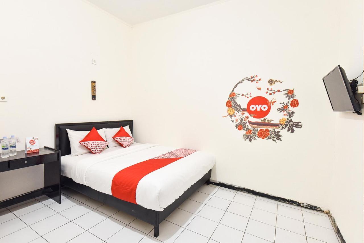 Oyo 348 Hotel Dieng Permai ジョグジャカルタ エクステリア 写真