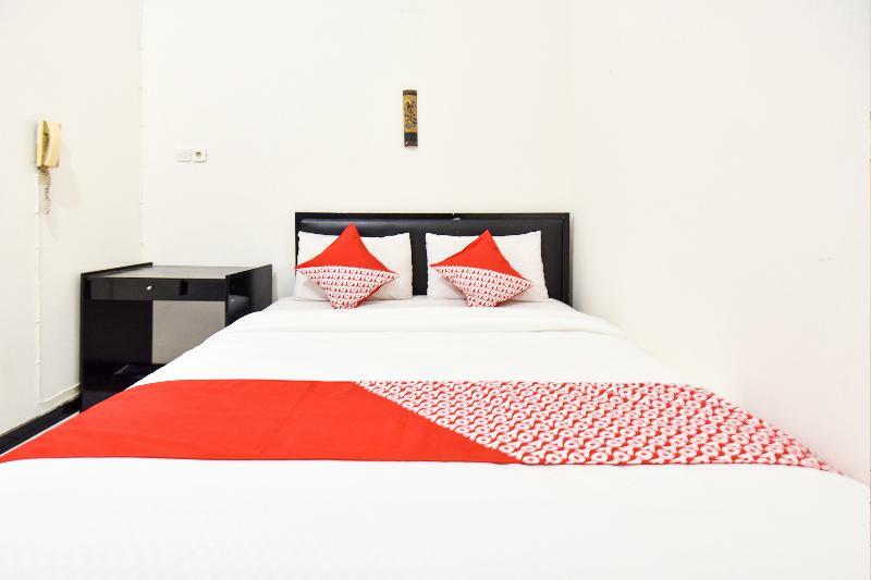 Oyo 348 Hotel Dieng Permai ジョグジャカルタ エクステリア 写真