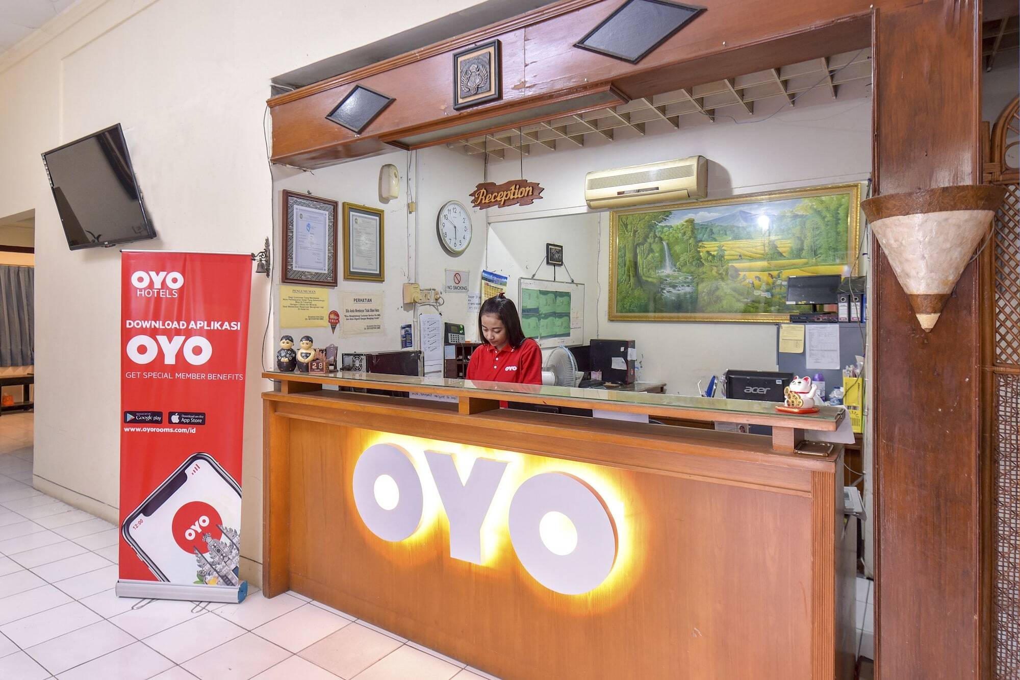 Oyo 348 Hotel Dieng Permai ジョグジャカルタ エクステリア 写真